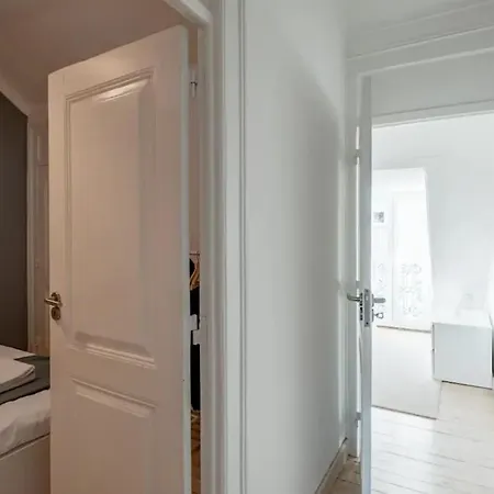 公寓 2 Bedroom With Great Transport Links To The Heart Of Lisboa