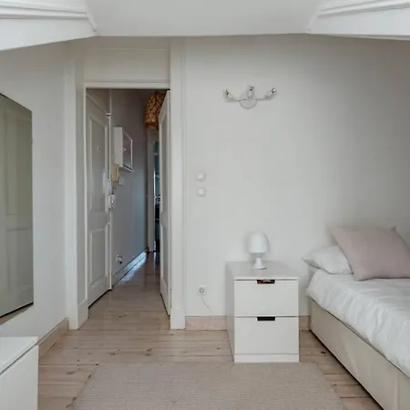 公寓 2 Bedroom With Great Transport Links To The Heart Of *