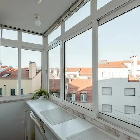 2 Bedroom With Great Transport Links To The Heart Of Lejlighed *