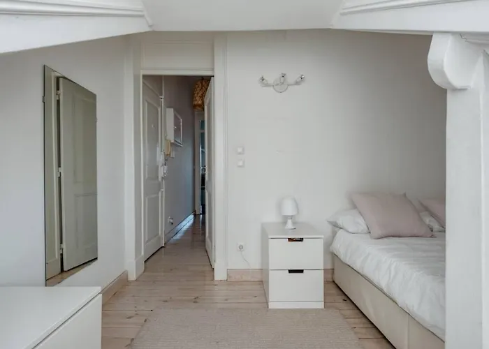 Apartamento 2 Bedroom With Great Transport Links To The Heart Of *